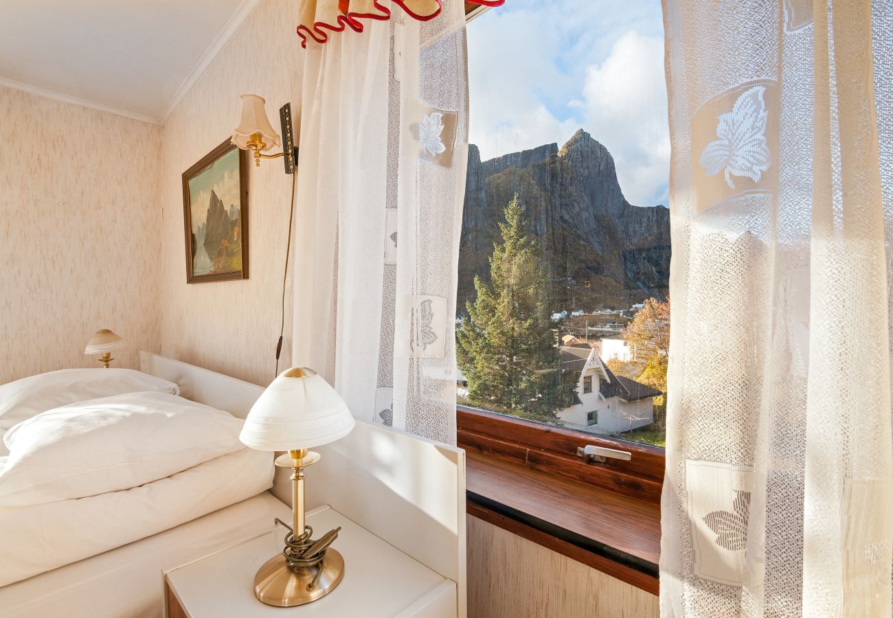 House in Moskenes - Valen Retro Home, Reine