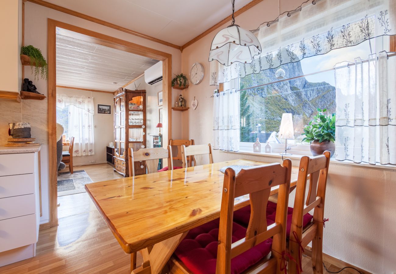 House in Moskenes - Valen Retro Home, Reine