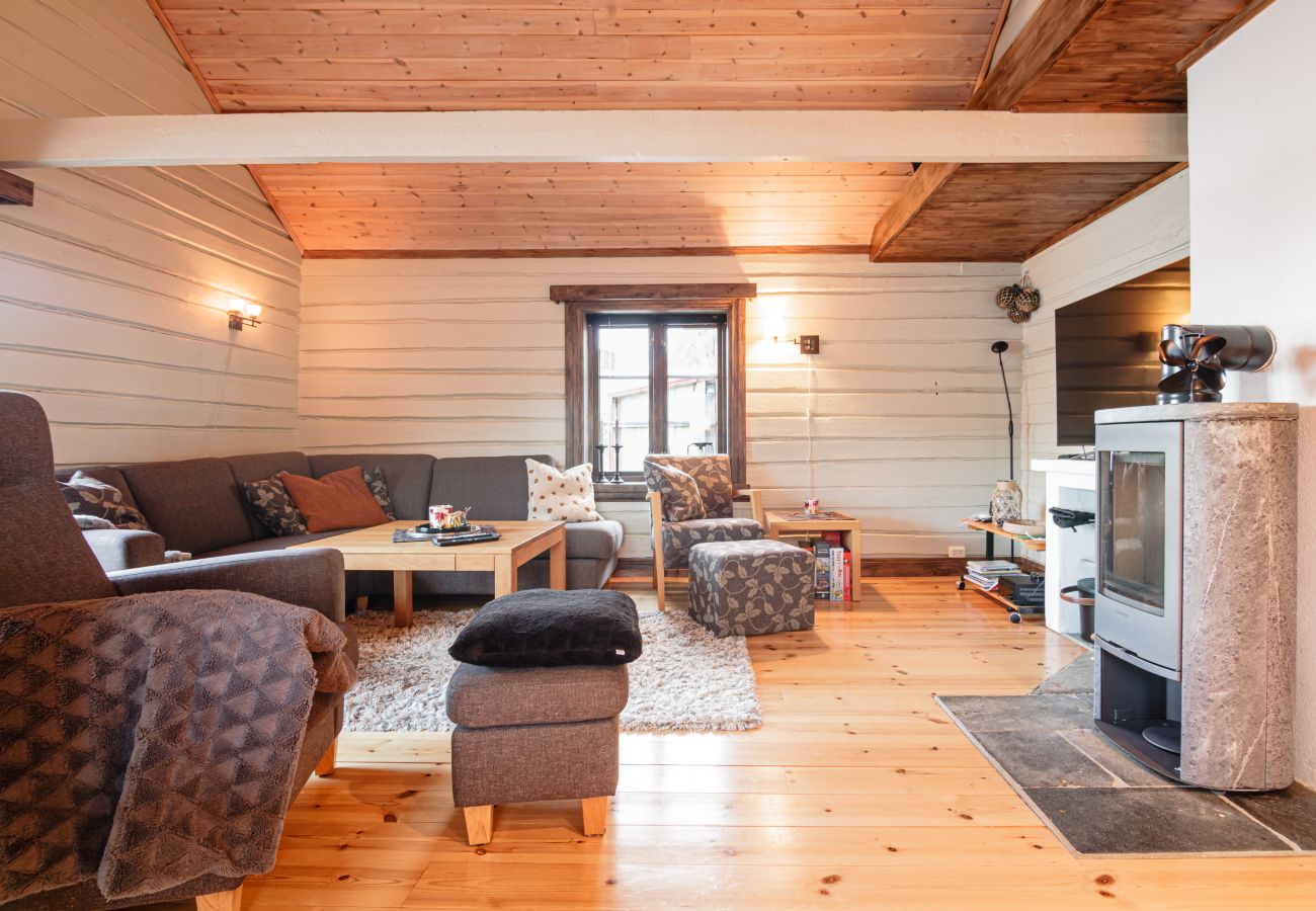 Cottage in Moskenes - Magnusbua, traditional rorbu in Reine, Lofoten