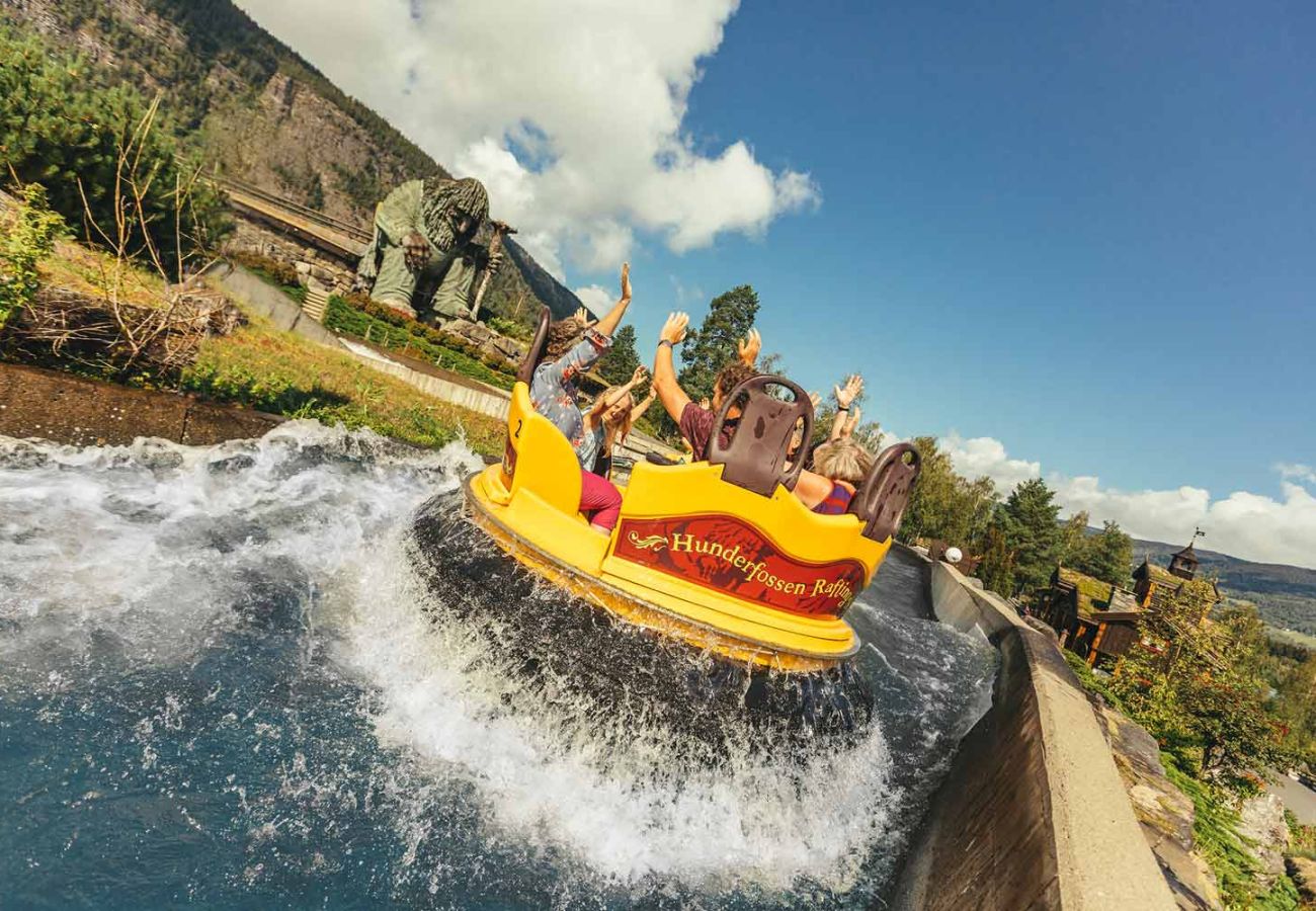 Cottage in Øyer - Family cabin in Hafjell, ski in-ski out