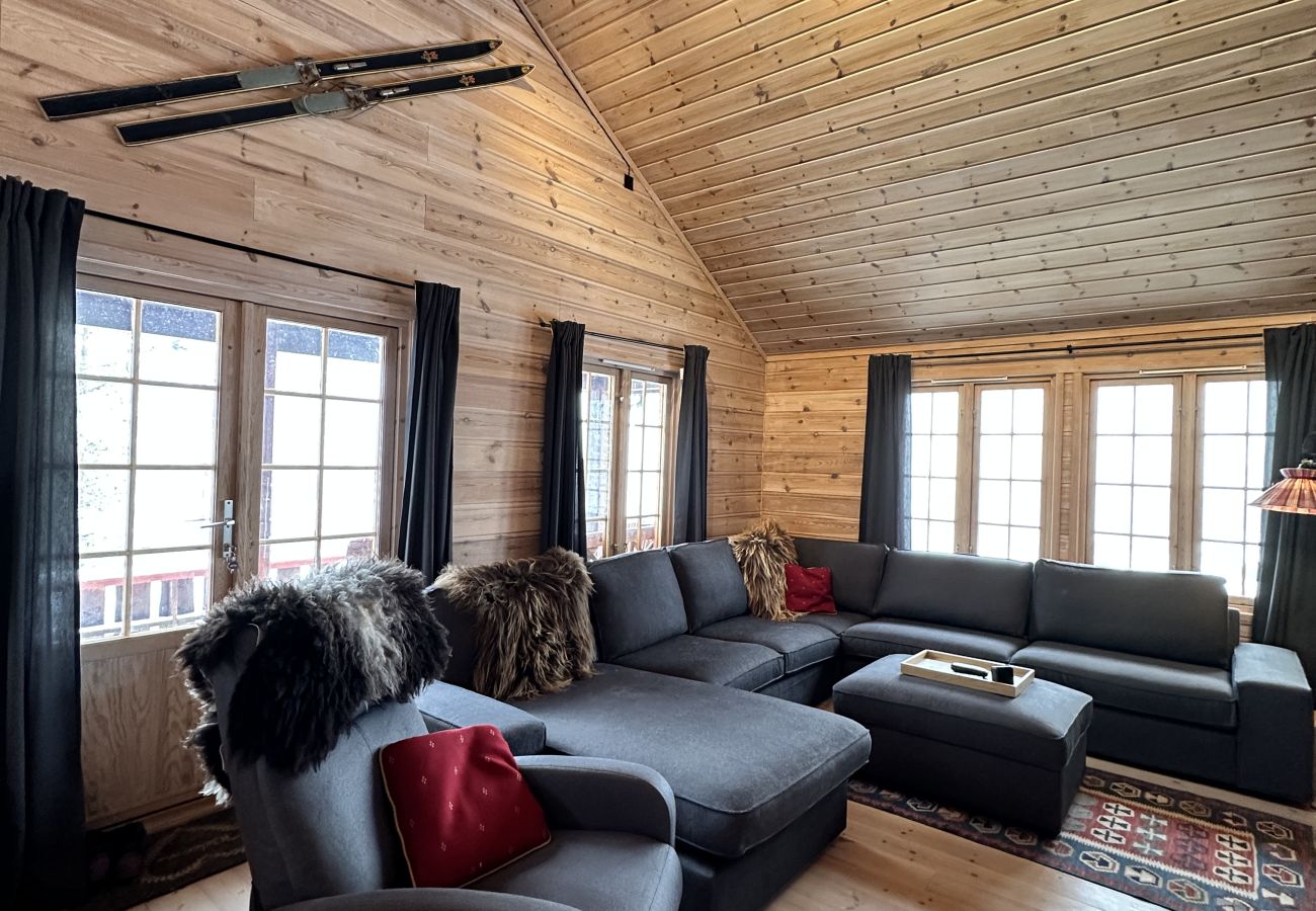Cottage in Øyer - Family cabin in Hafjell, ski in-ski out