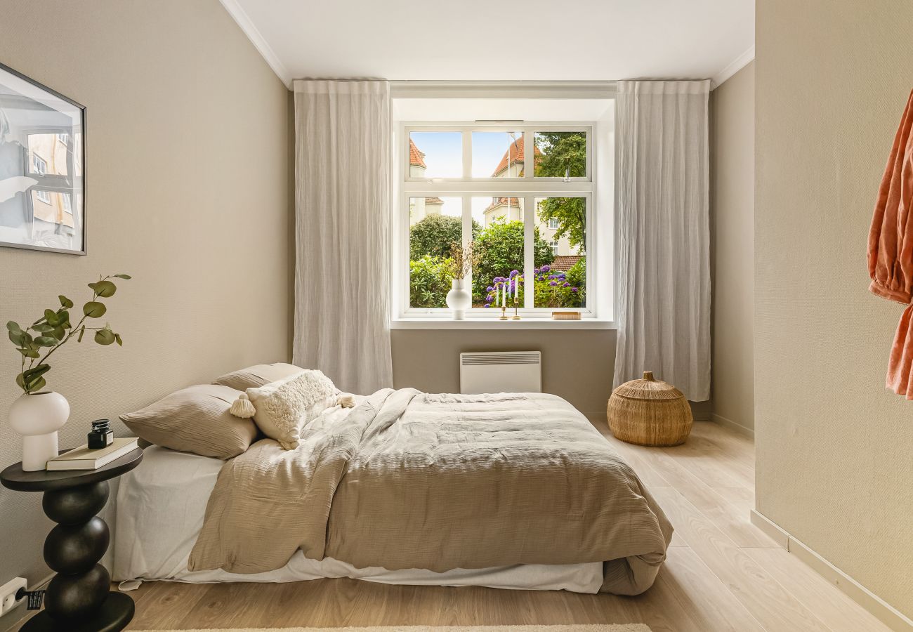 Apartment in Bergen - Moderne leilighet med sjøgløtt og balkong