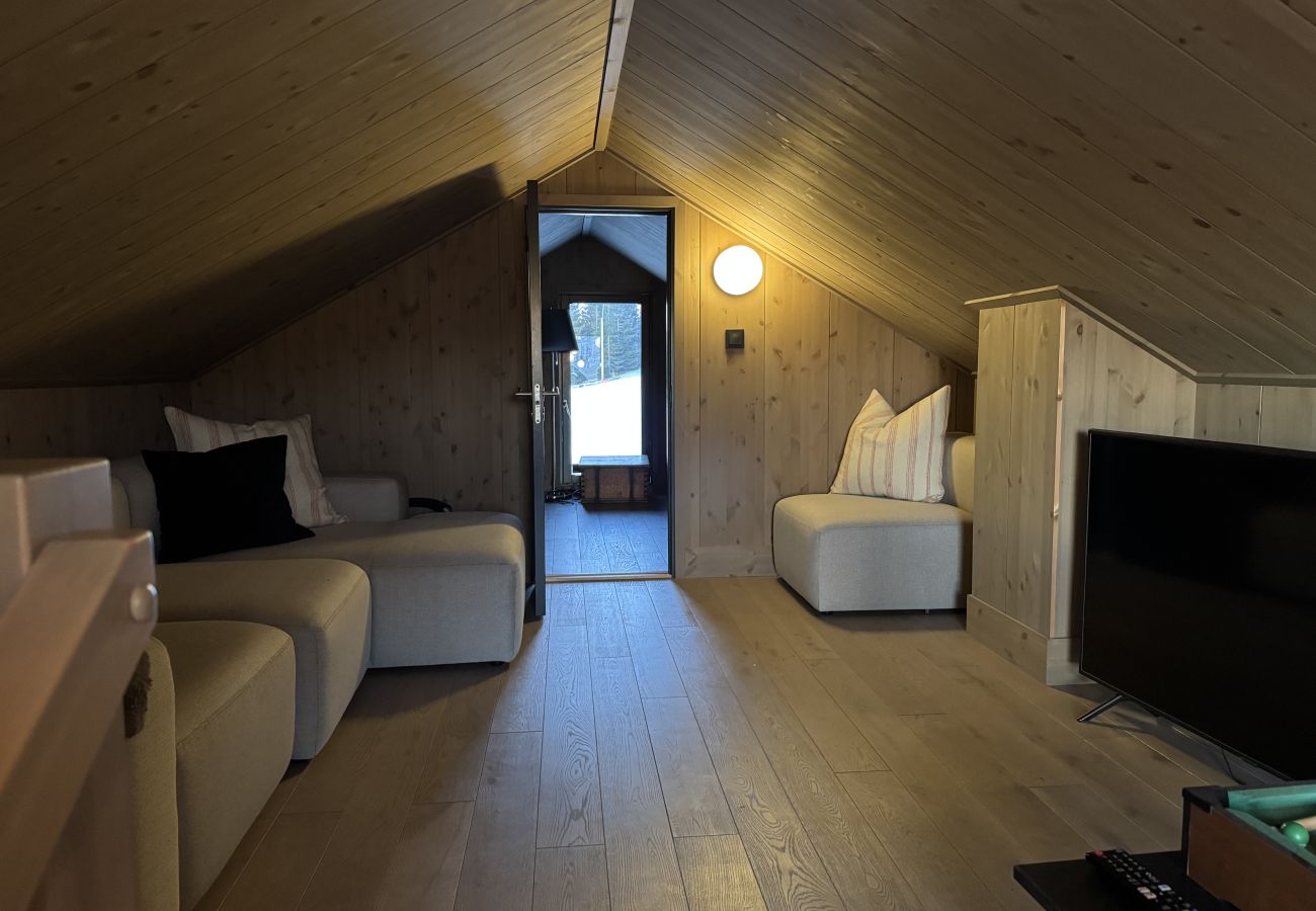 Cottage in Øyer - Beautiful Ski-in / Ski-out Cabin at the top of the mountain in Hafjell