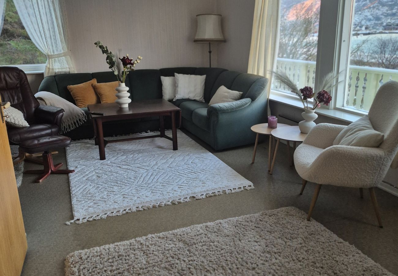 House in Flakstad - House by Ramberg Beach