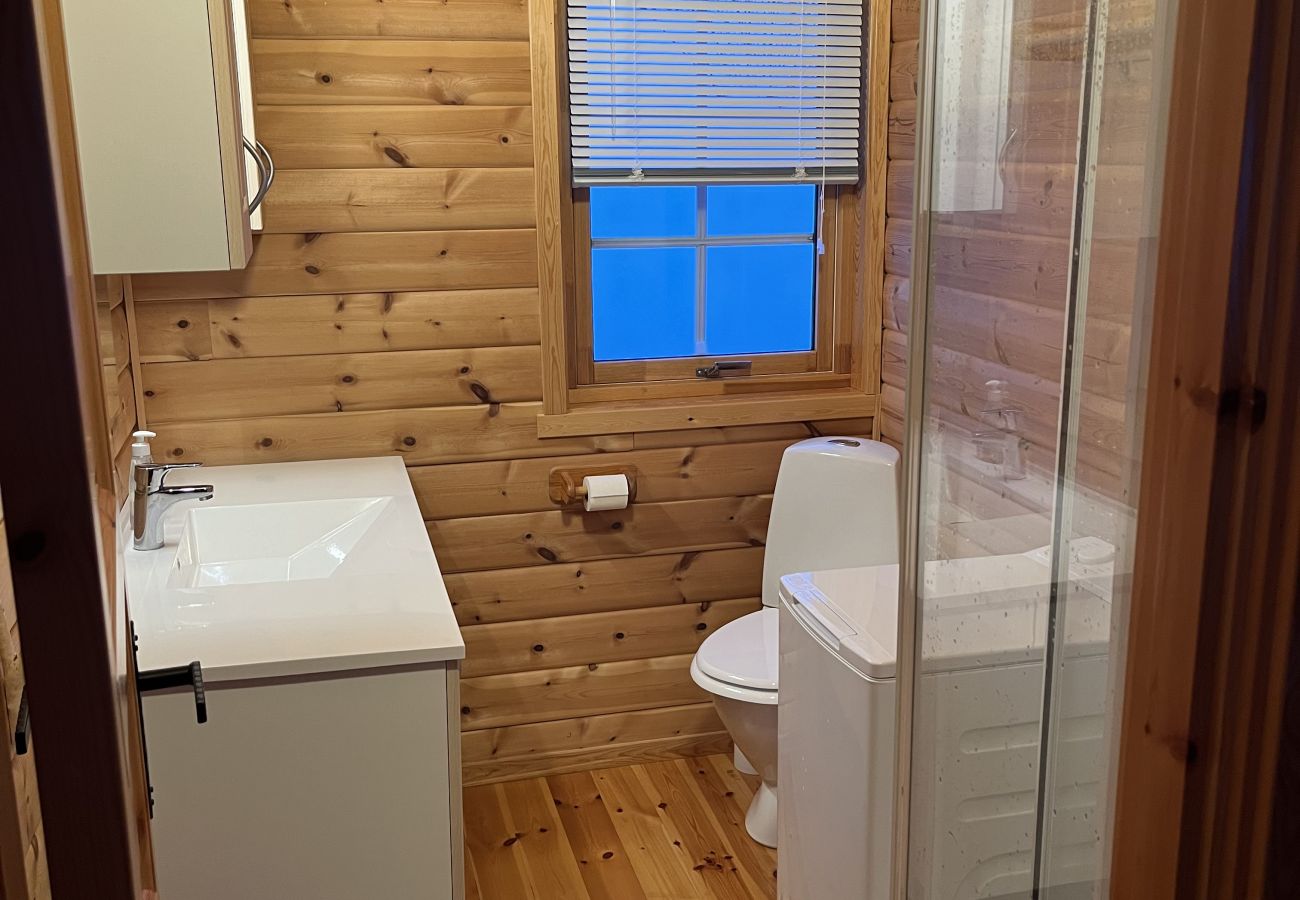 Cottage in Vestvågøy - Pollstua, cosy cabin with amazing views