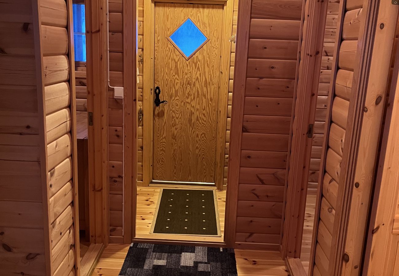 Cottage in Vestvågøy - Pollstua, cosy cabin with amazing views