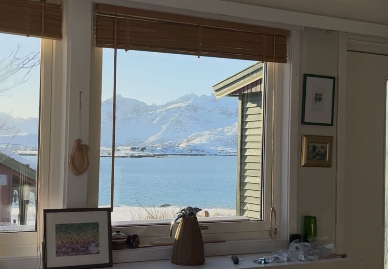 Studio in Flakstad - Koselig studio i Lofoten - nær Rambergstranda