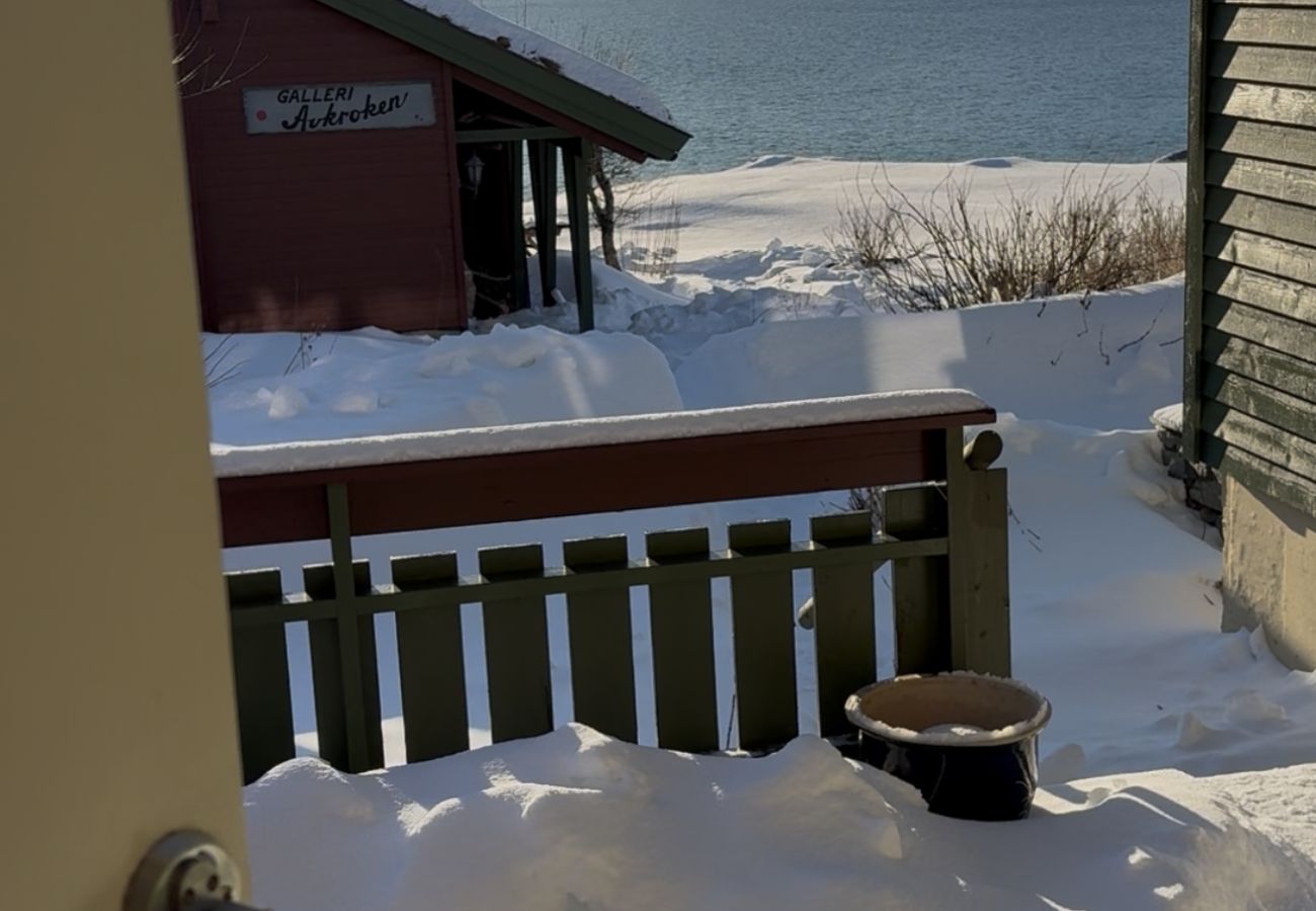 Studio in Flakstad - Koselig studio i Lofoten - nær Rambergstranda