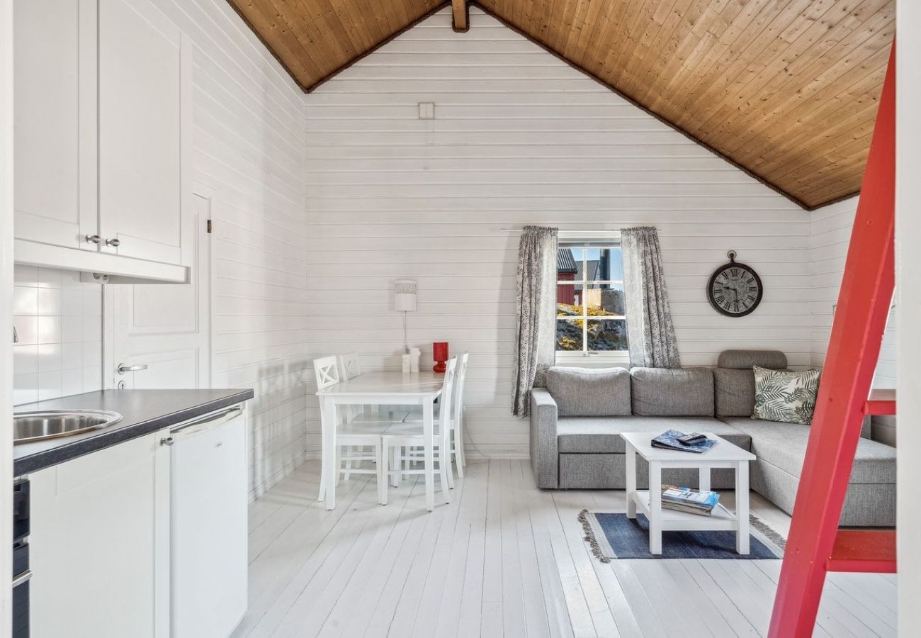 Cottage in Stamsund - Waterfront Twin Cabin B