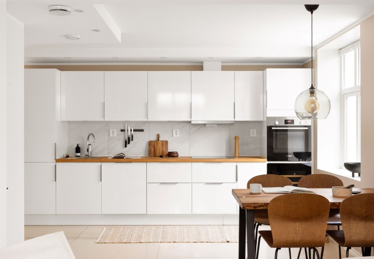 Apartment in Bergen - Modern apartment in Laksevåg with parking