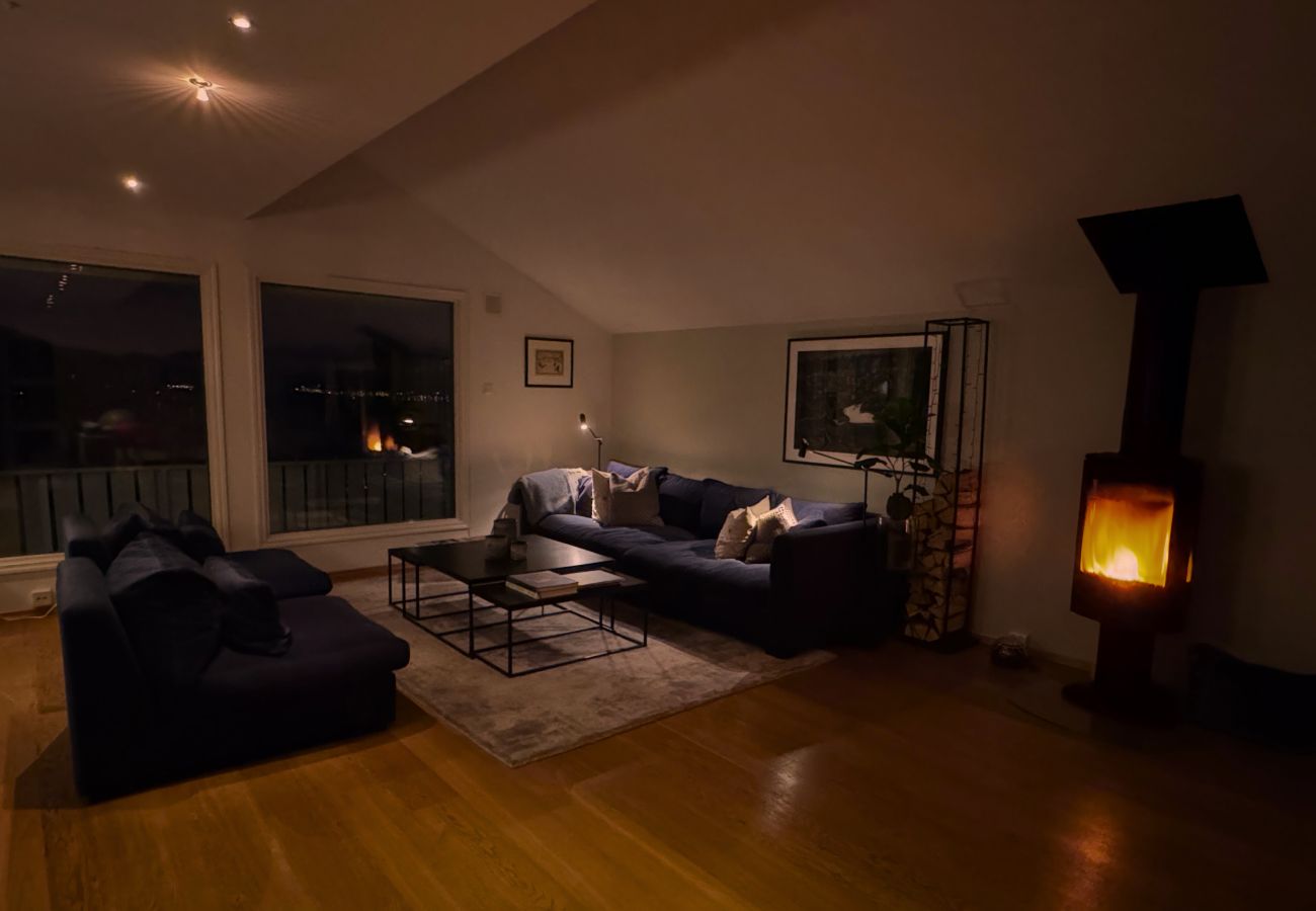 House in Tromsø - Exclusive Northernlight villa at Sørtromsøya