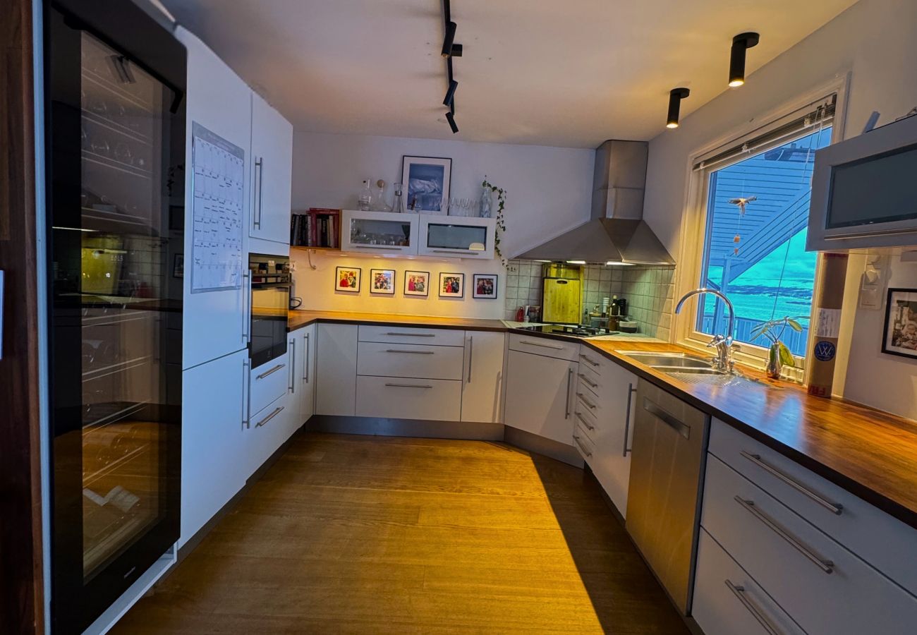 House in Tromsø - Exclusive Northernlight villa at Sørtromsøya