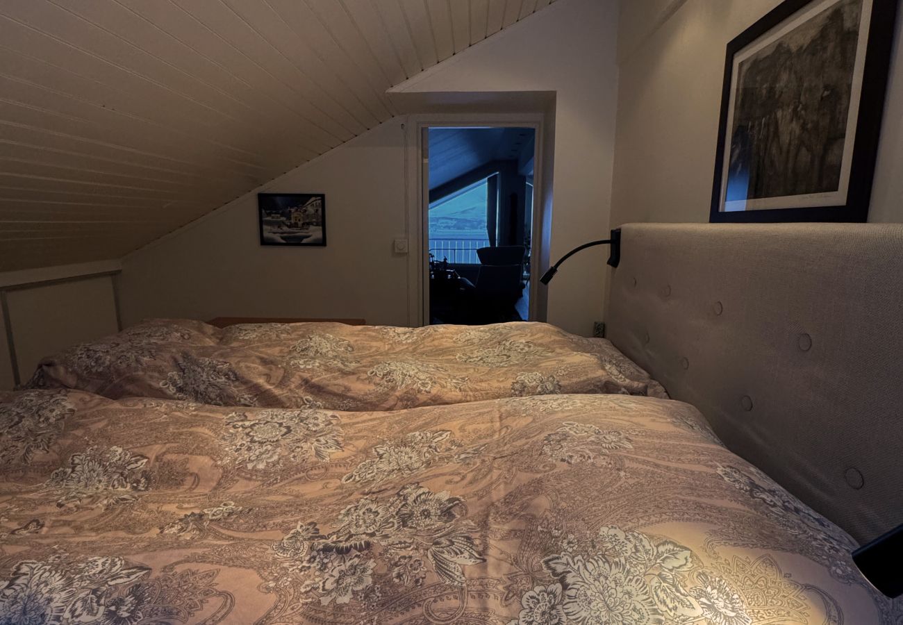 House in Tromsø - Exclusive Northernlight villa at Sørtromsøya