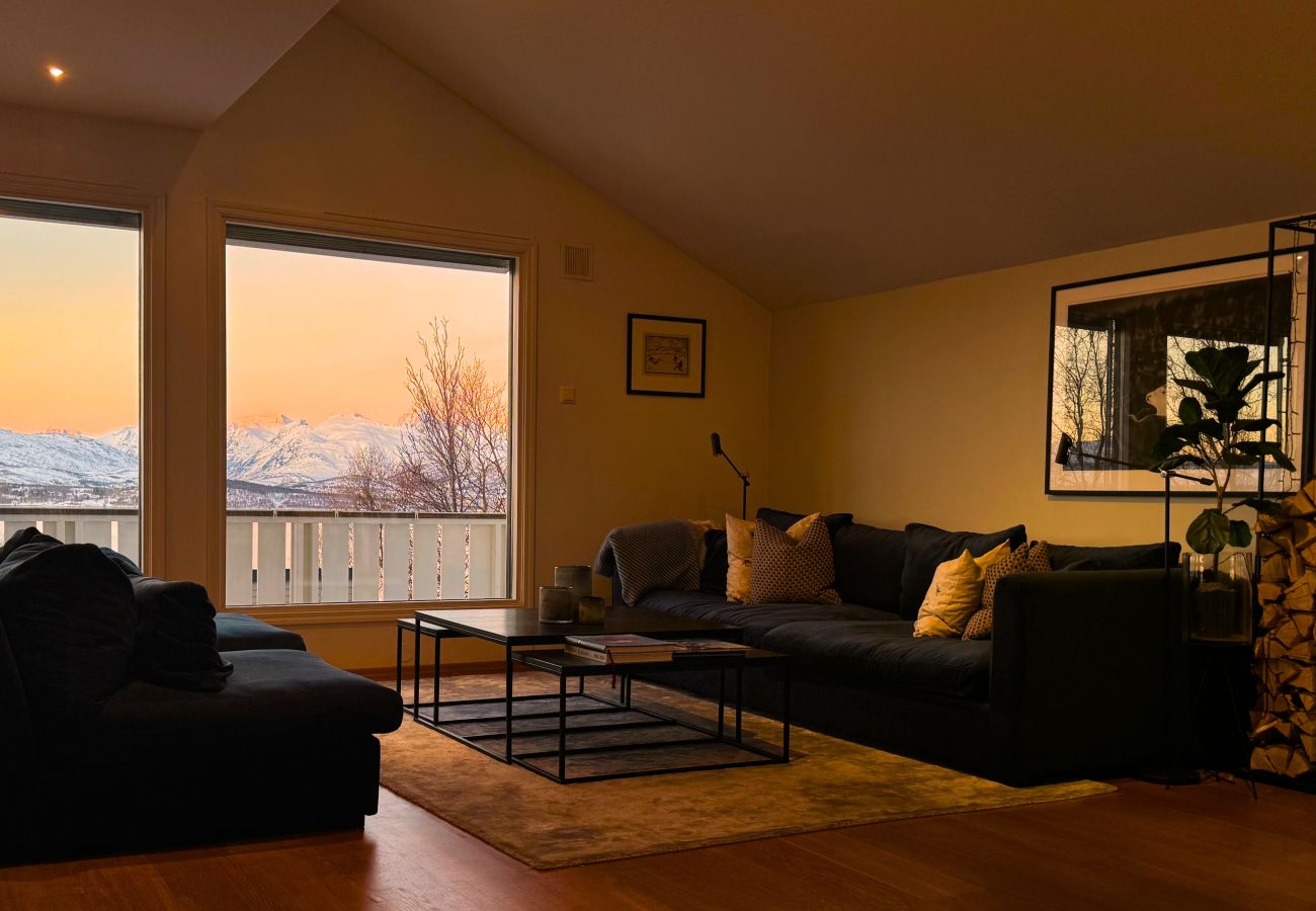 House in Tromsø - Exclusive Northernlight villa at Sørtromsøya