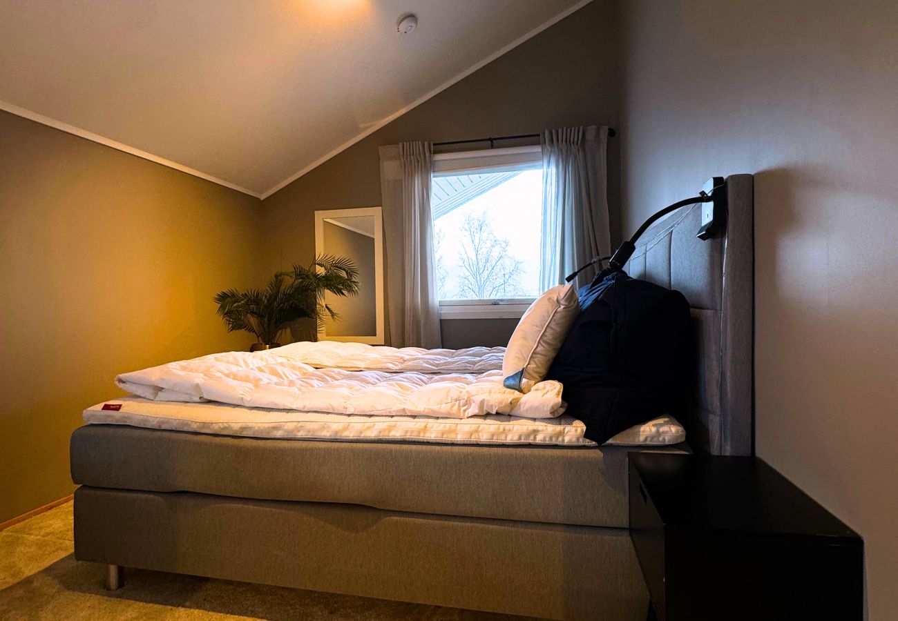 House in Tromsø - Exclusive Northernlight villa at Sørtromsøya