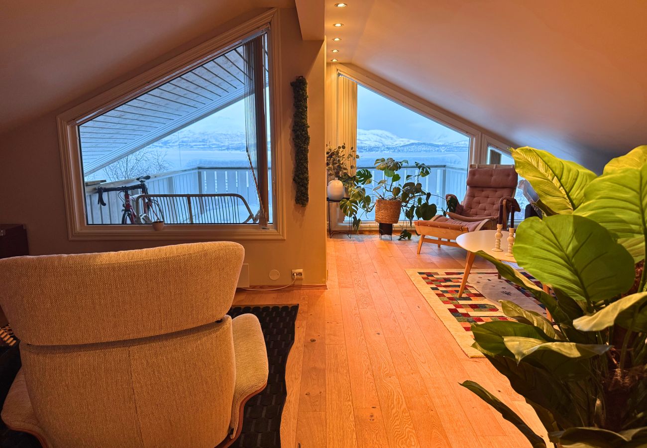 House in Tromsø - Exclusive Northernlight villa at Sørtromsøya