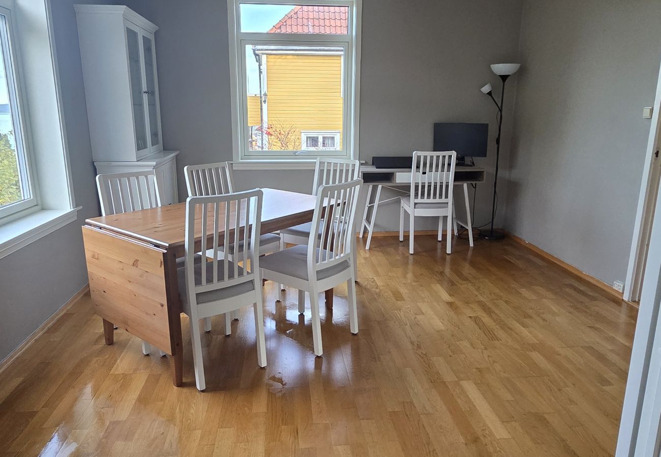 Apartment in Bergen - Apartment with sea and mountain view