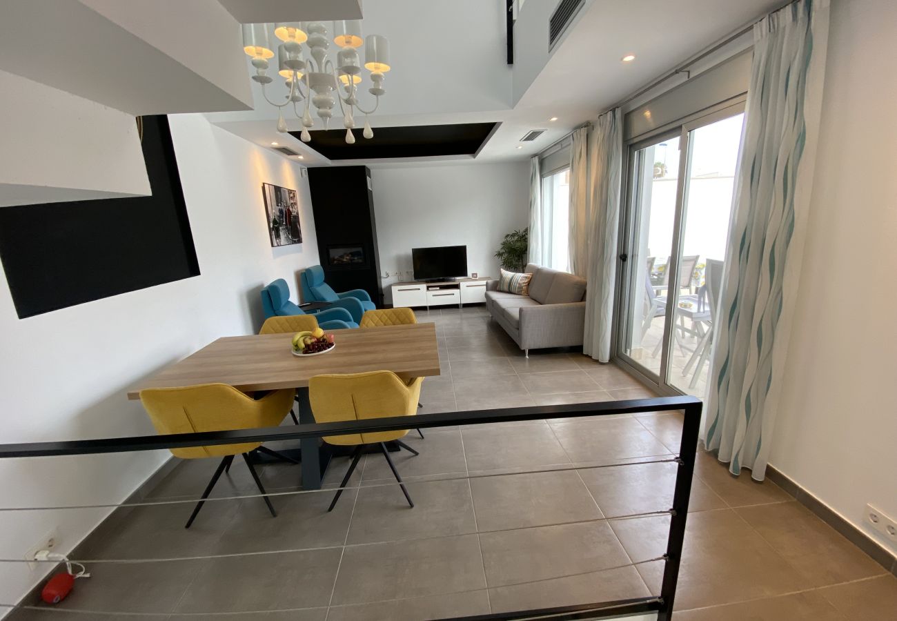 House in Torrevieja - Modern apartment in Torrevieja with pool