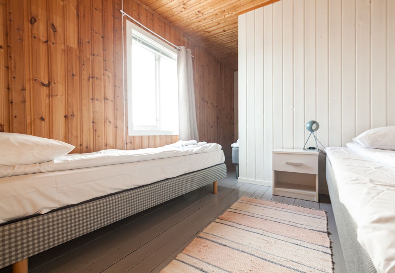 Cottage in Vestvågøy - Sjøstrand cabin 5