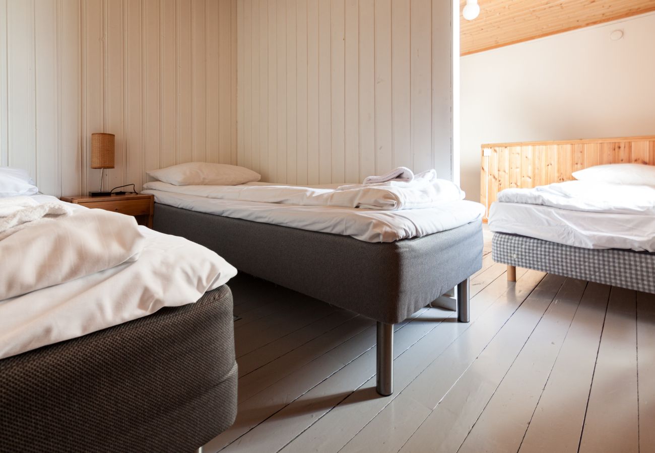 Cottage in Vestvågøy - Sjøstrand cabin 5