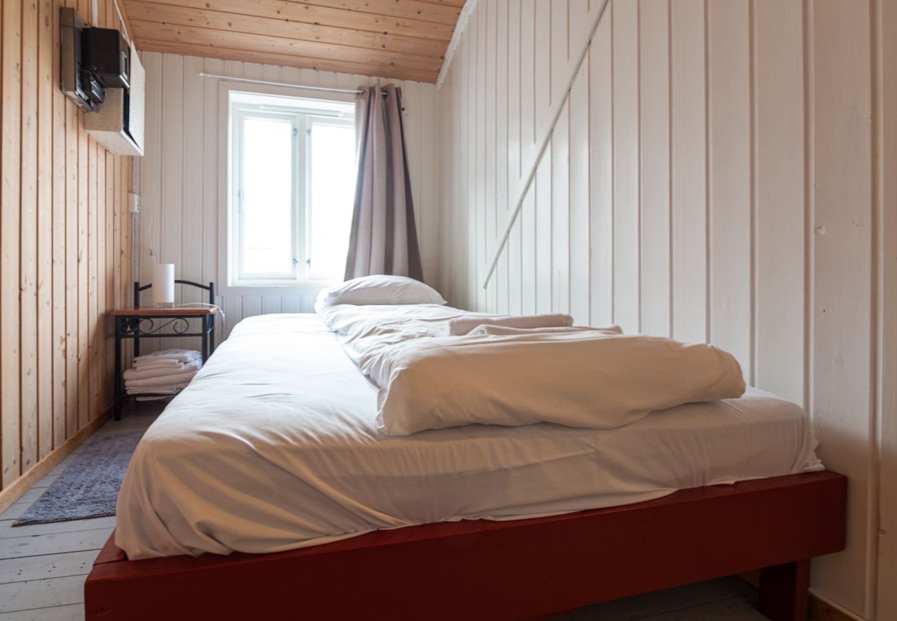 Cottage in Vestvågøy - Sjøstrand cabin 6