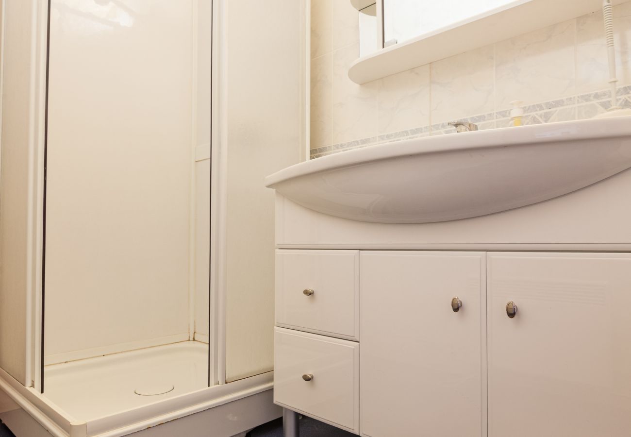 Cottage in Vestvågøy - Sjøstrand cabin 6