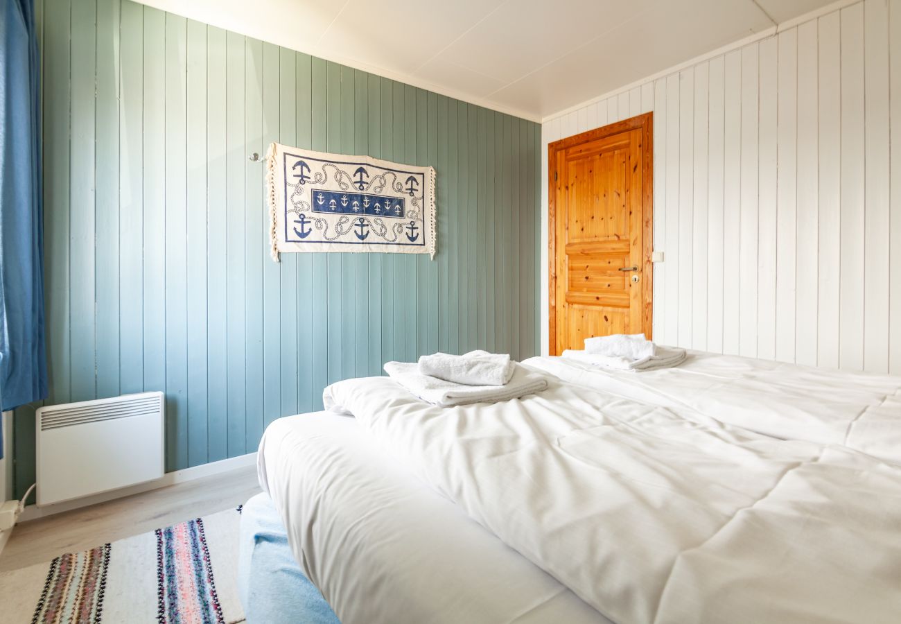 Cottage in Vestvågøy - Sjøstrand cabin 7