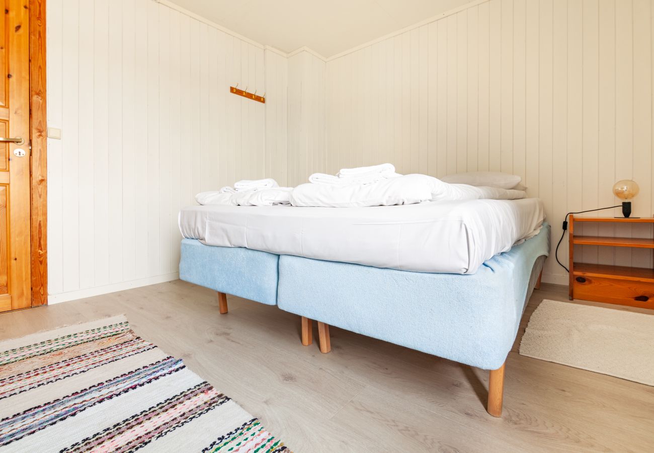 Cottage in Vestvågøy - Sjøstrand cabin 7