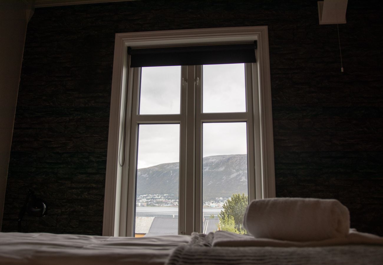 Apartment in Tromsø - Arctic Comfort 1, Tromsø