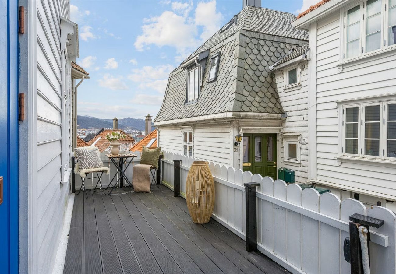 Apartment in Bergen - Historic apartment in Bergen Centrum