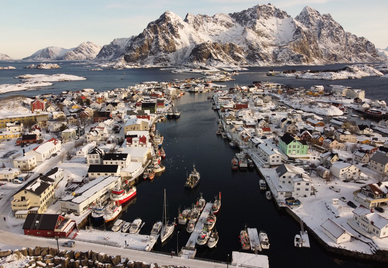 Apartment in Vågan - Henningsvær Harbour Retreat