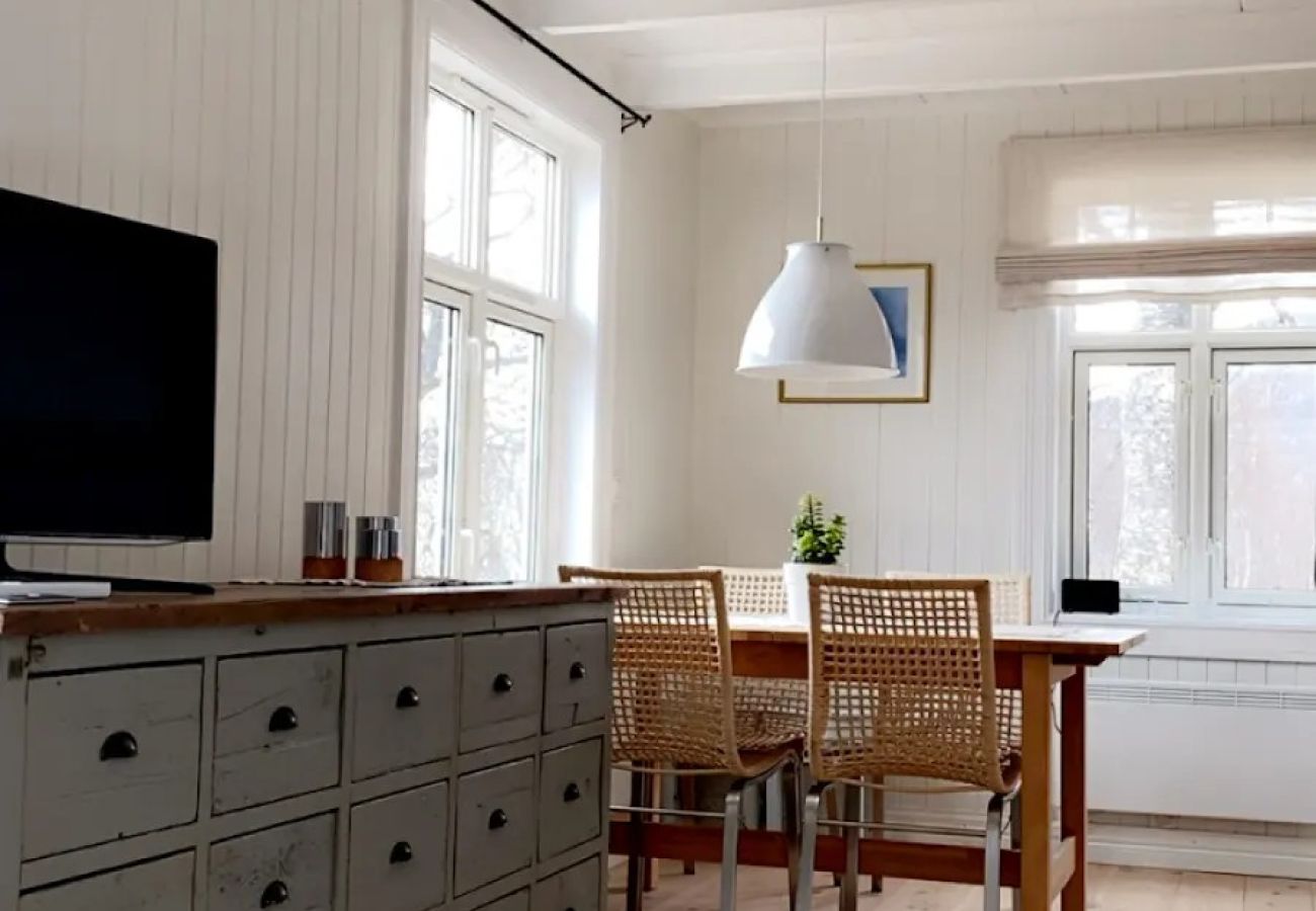 Cottage in Senja - Charming cottage with seaview in Senja