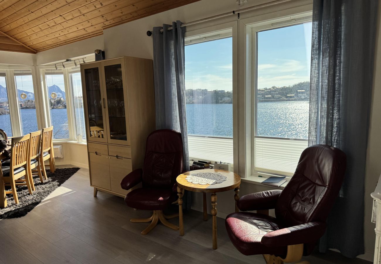 Villa in Vågan - Lofoten Villa by the sea