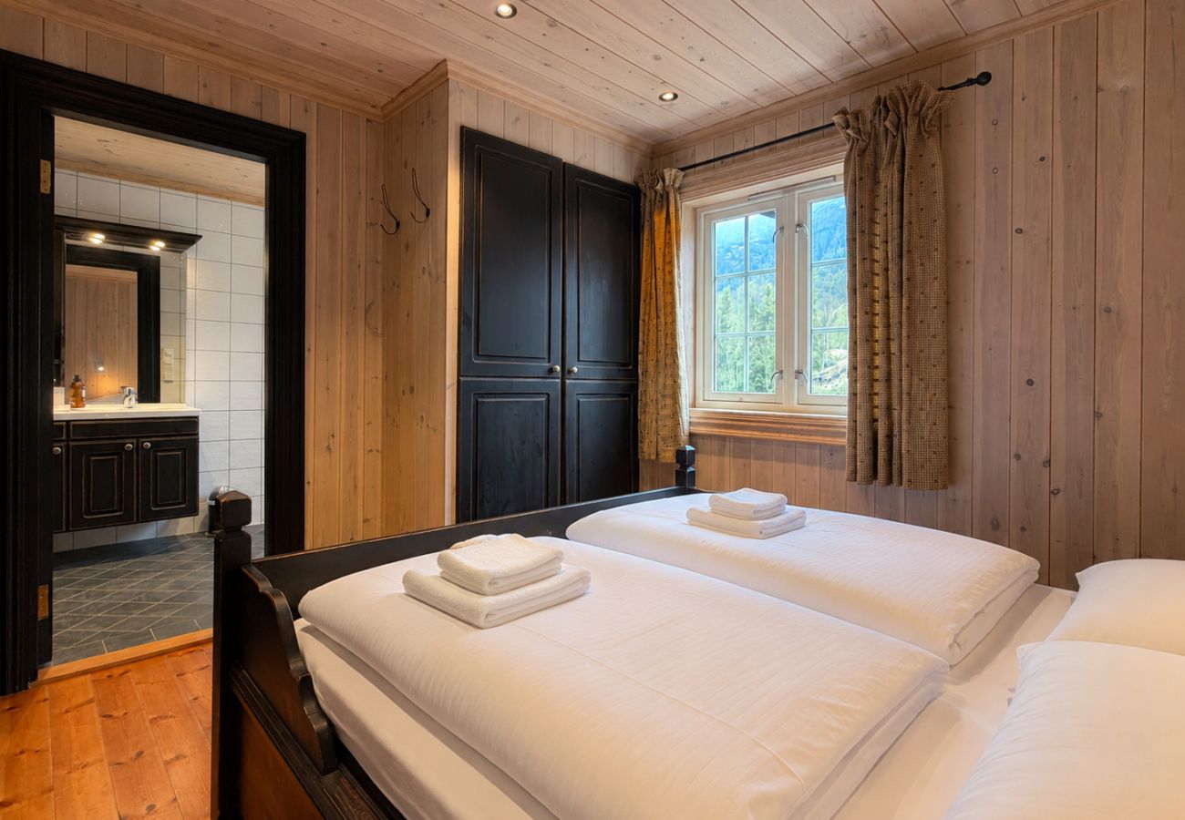 Cottage in Hemsedal - Spacious cabin in Hemsedal, 8 bedrooms and sauna
