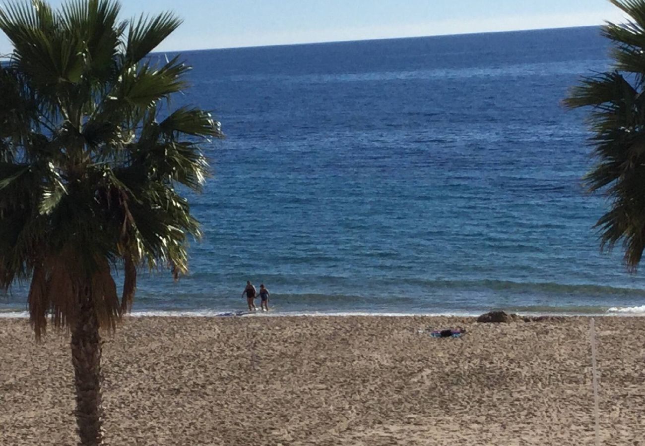 Apartment in Villajoyosa - Villajoyosa, beach front Playa Centro 