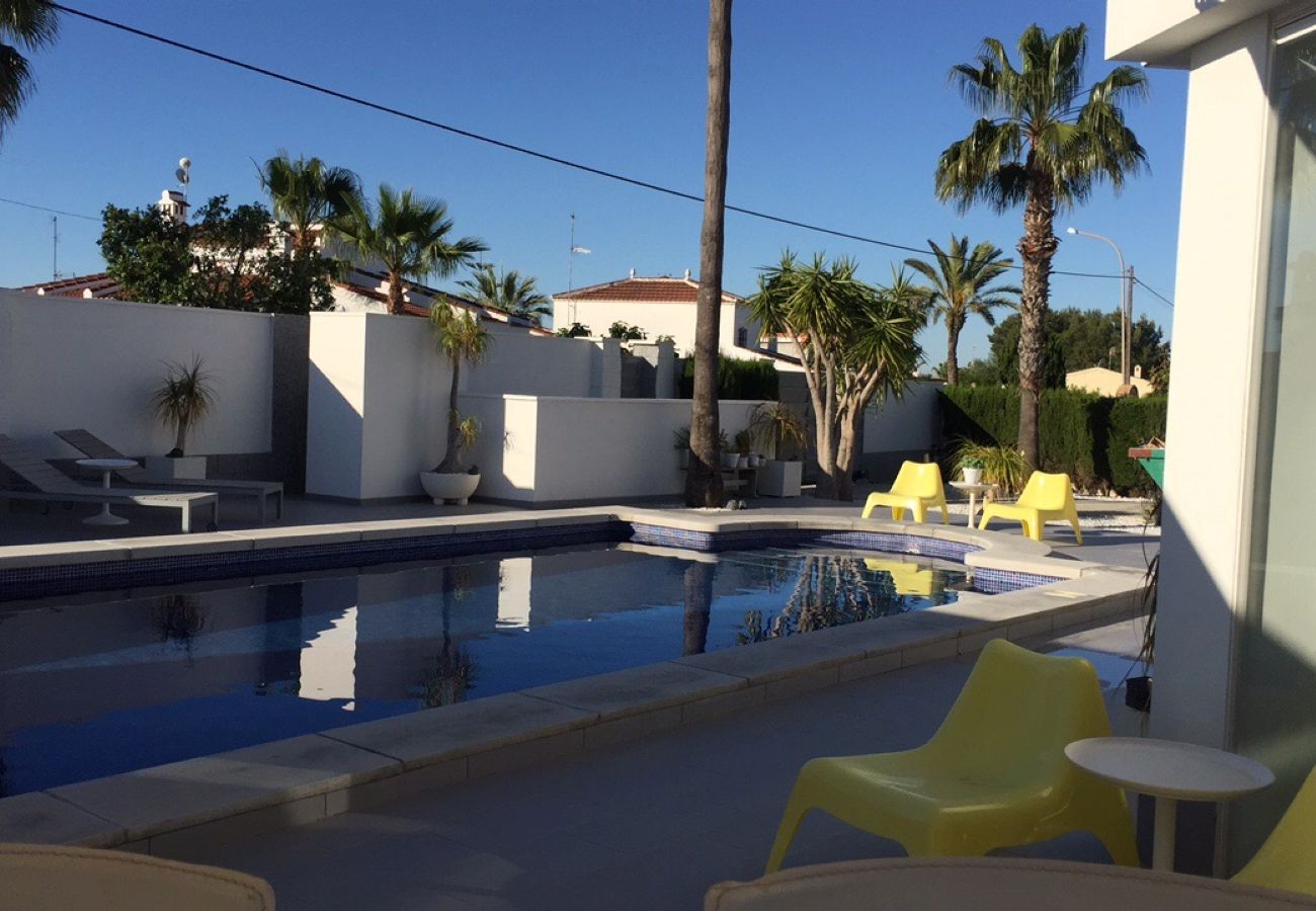 Villa in Ciudad Quesada - Calle de las Rosas