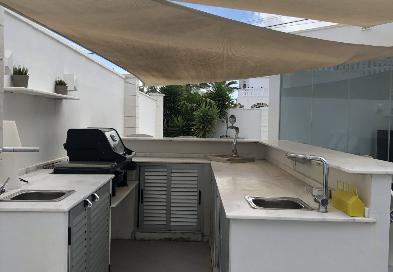 Villa in Ciudad Quesada - Calle de las Rosas