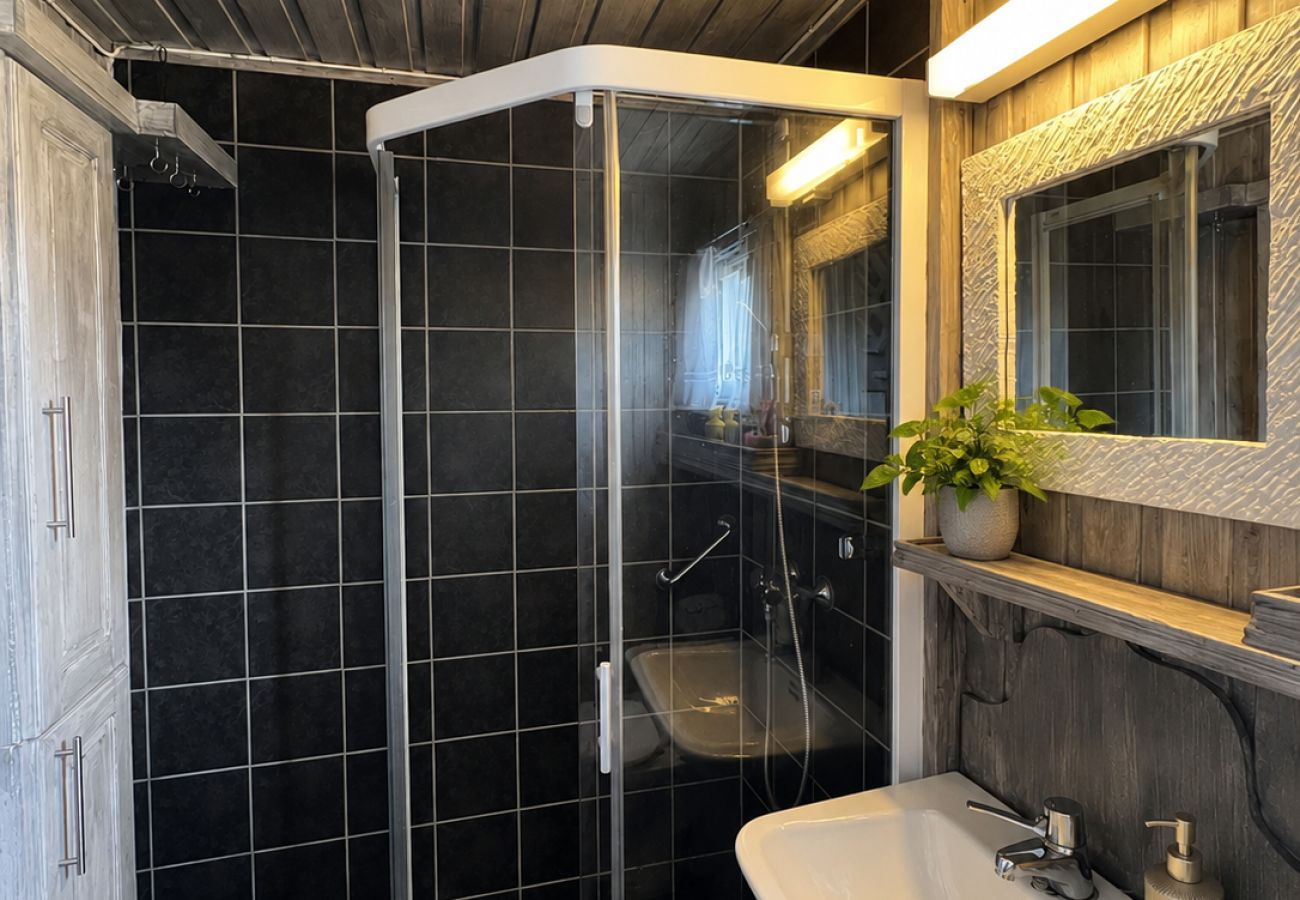 Cottage in Hol - Family cabin in Geilo