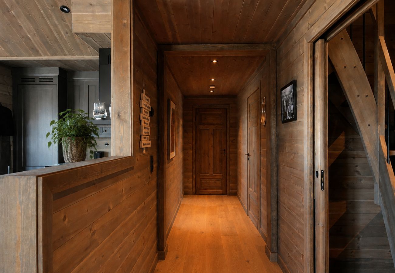 Cottage in Gol - Skicabin with access to slopes and tracks, Golsfjellet