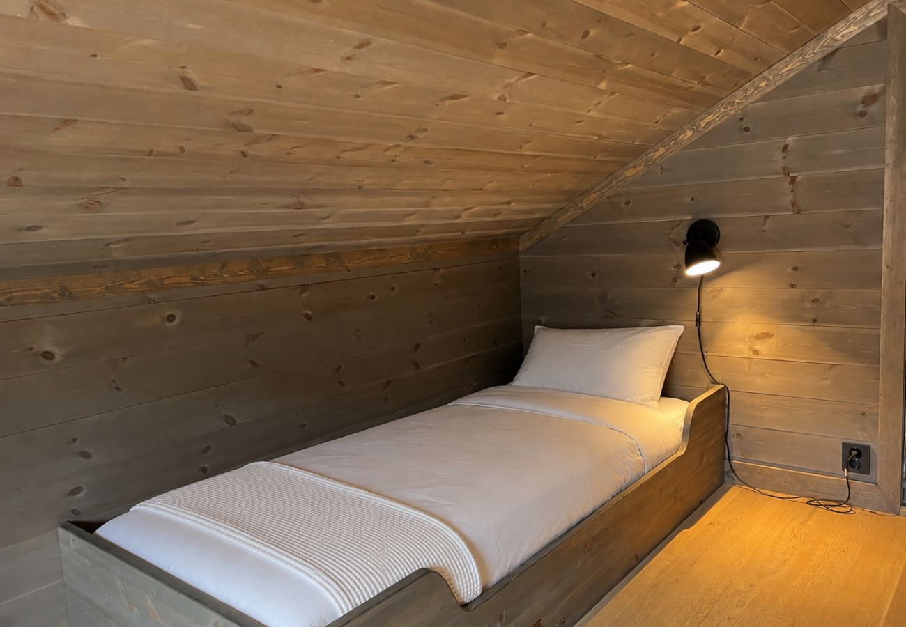 Cottage in Gol - Skicabin with access to slopes and tracks, Golsfjellet