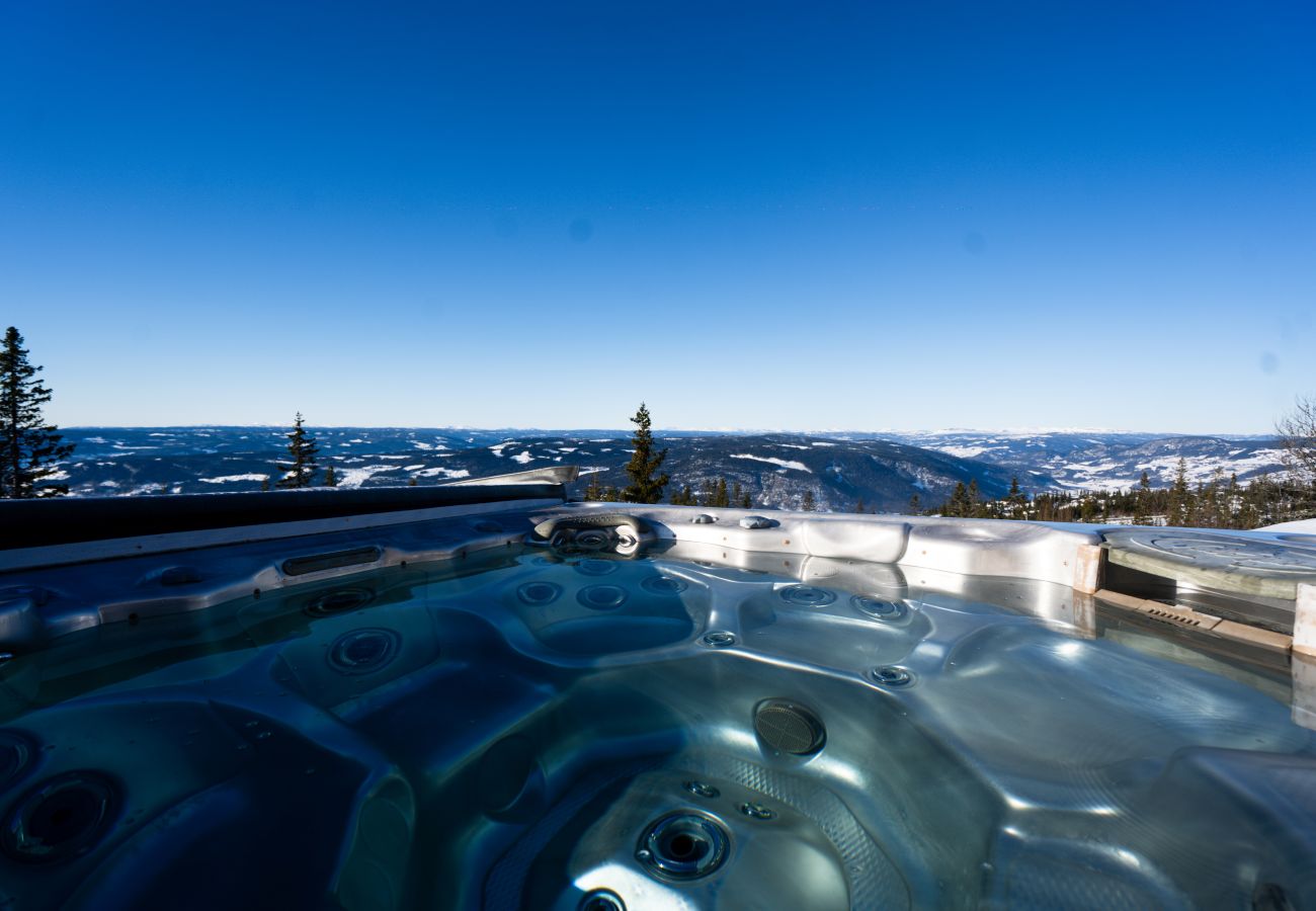 Cottage in Øyer - Spacious cabin in Hafjell with sauna, ski-inn-ski-out