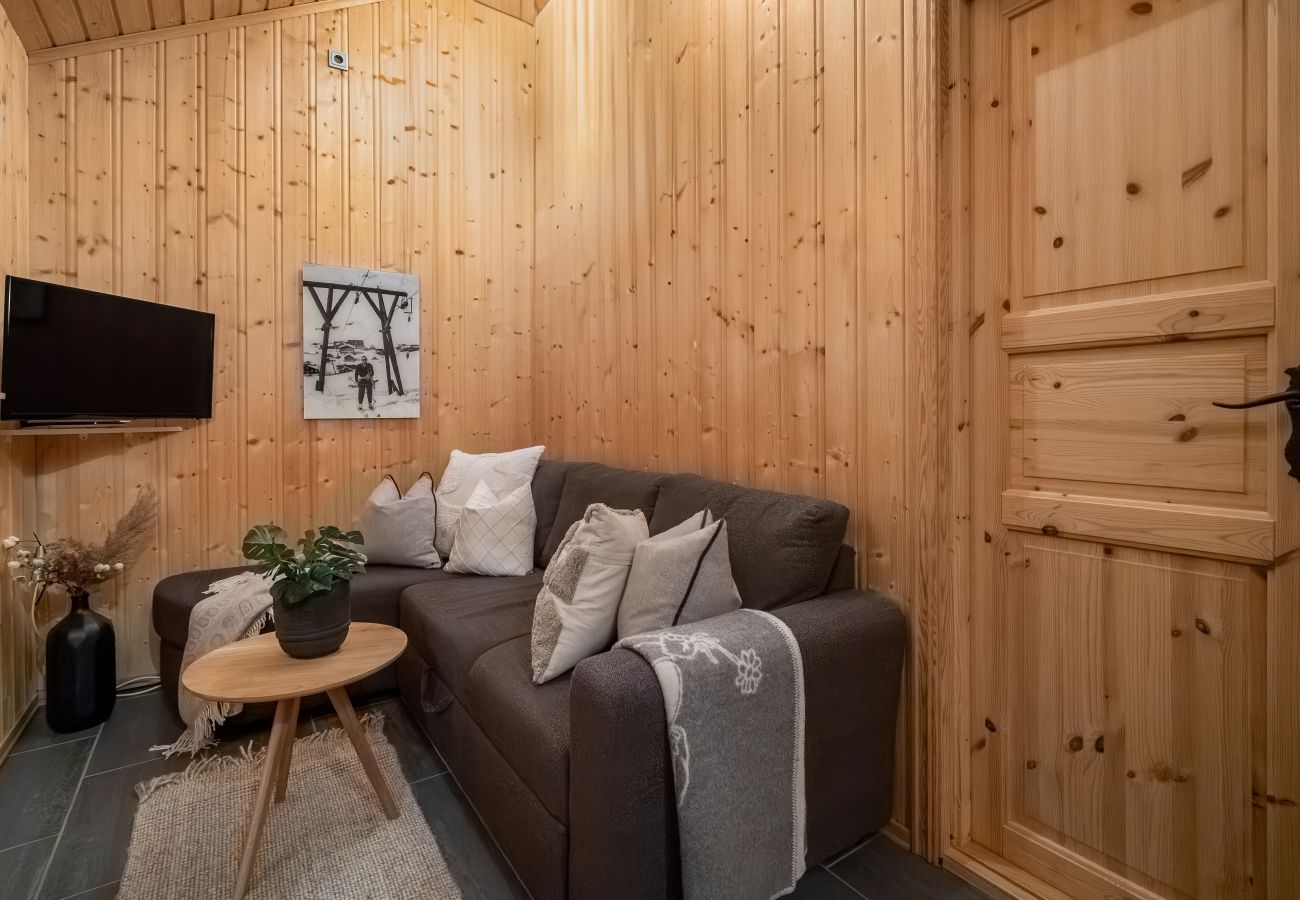 Cottage in Øyer - Spacious cabin in Hafjell with sauna, ski-inn-ski-out