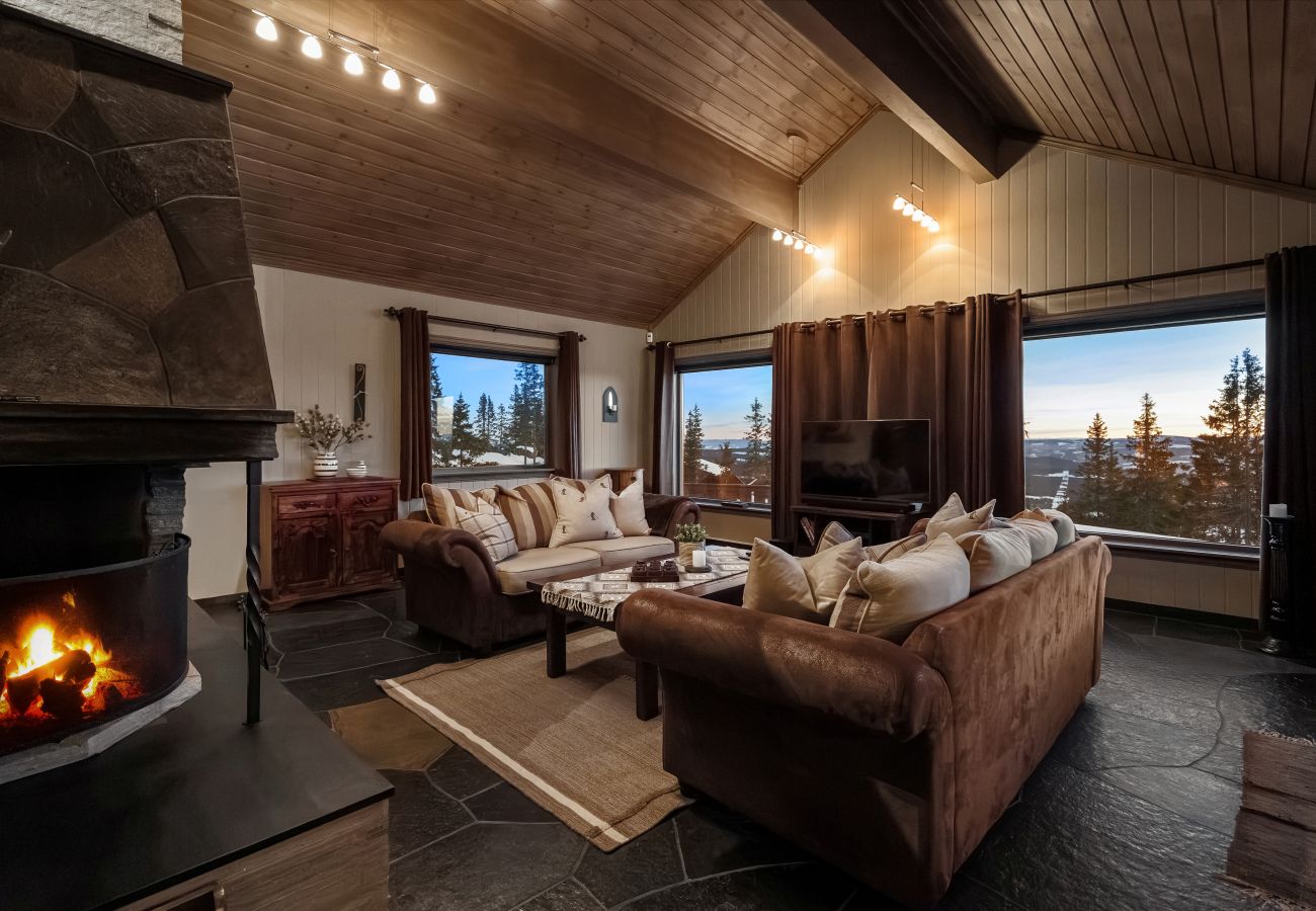 Cottage in Øyer - Spacious cabin in Hafjell with sauna, ski-inn-ski-out