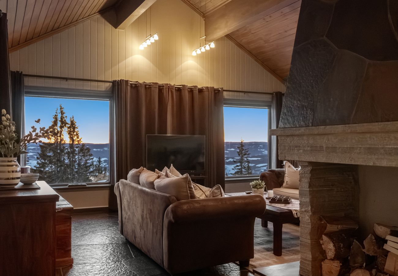 Cottage in Øyer - Spacious cabin in Hafjell with sauna, ski-inn-ski-out