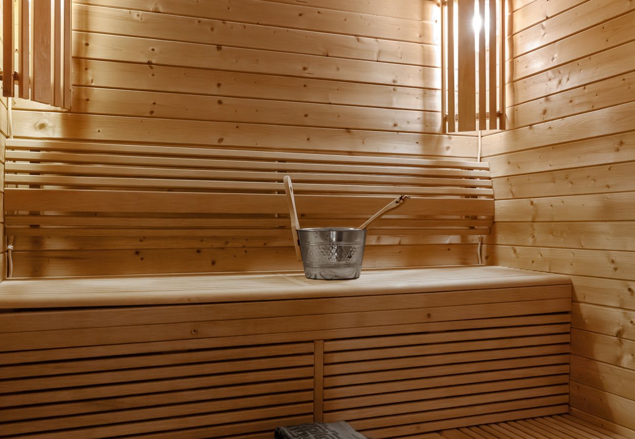 Cottage in Øyer - Spacious cabin in Hafjell with sauna, ski-inn-ski-out