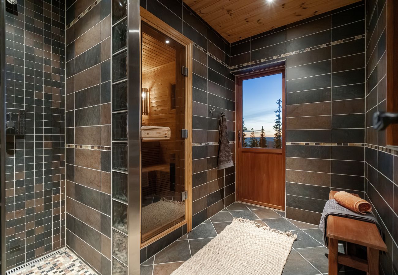 Cottage in Øyer - Spacious cabin in Hafjell with sauna, ski-inn-ski-out