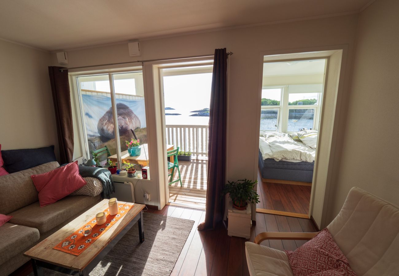 Apartment in Vågan - Seaview apartment in Henningsvær