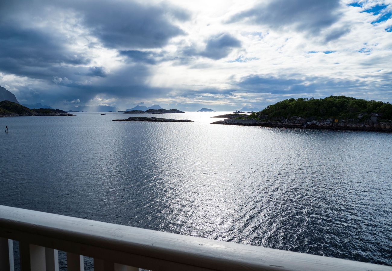 Apartment in Vågan - Seaview apartment in Henningsvær