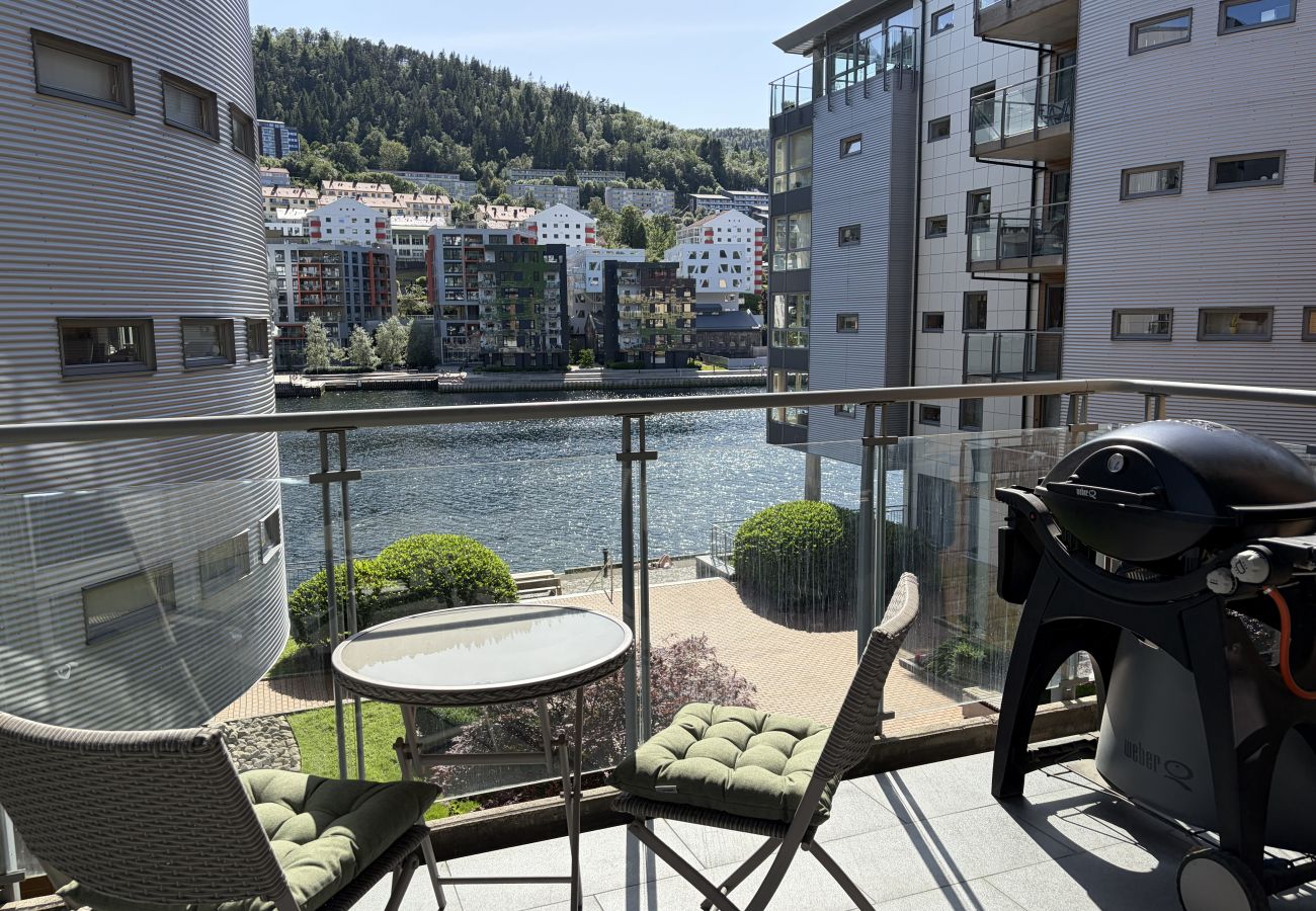 Apartment in Bergen - Modern apartment Møhlenpris with seaview