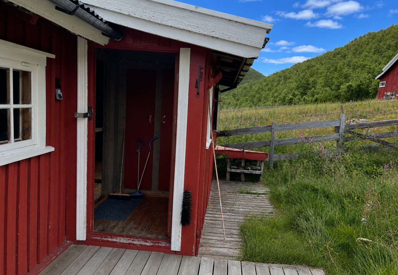Cottage in Hemsedal - A Charming Off-Grid Cabin – Close to Nature in Hemsedal